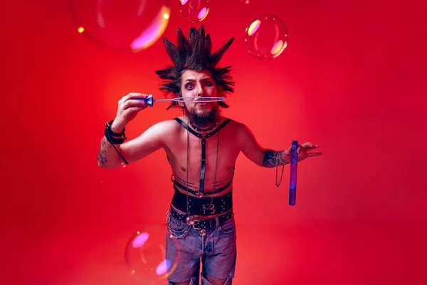 Crazy Looking Young Man Punk Musician Posing Shirtless Soap Bubbles — Stock Photo, Image