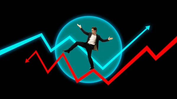 Mladý Muž Motivovaný Zaměstnanec Balancující Analytických Šipkách Finančních Grafech Profesionální — Stock fotografie