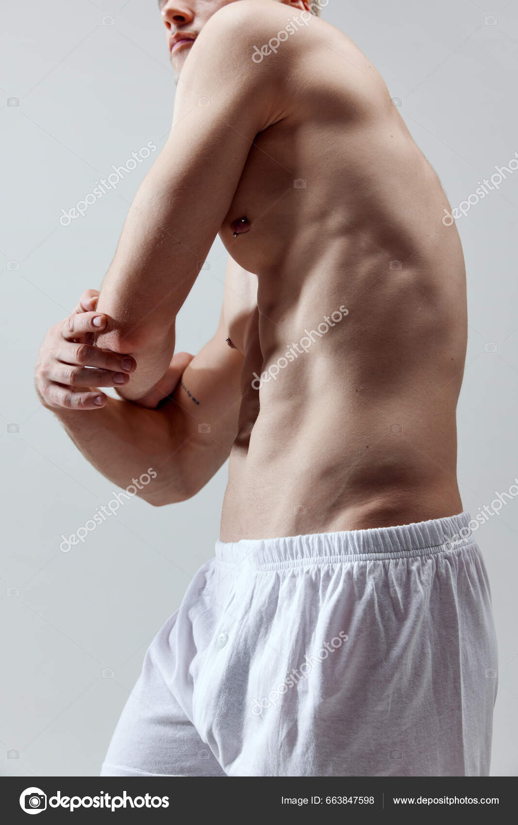 Imagem Cortada Muscular Forma Alívio Corpo Masculino Forte Contra Fundo  fotos, imagens de © vova130555@gmail.com #663847598