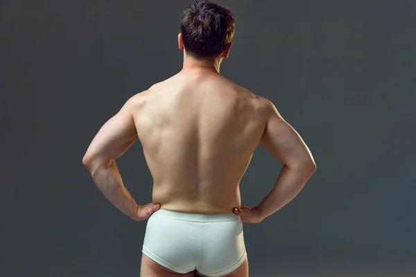 Ausgeschnittenes Bild Eines Starken Muskulösen Männlichen Körpers Schultern Rückenlehne Mann — Stockfoto