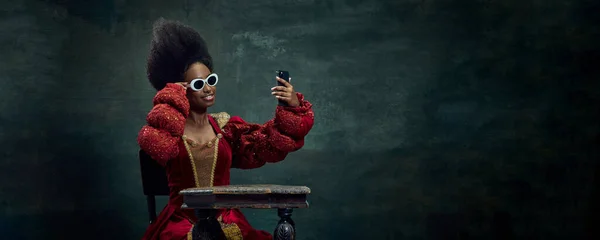 African Young Woman Queen Princess Red Dress Sunglasses Taking Selfie — Stock Photo, Image