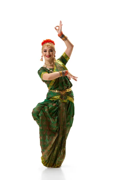 Odissi Tanzen Schöne Frau Indischem Kostüm Mit Make Und Accessoires — Stockfoto