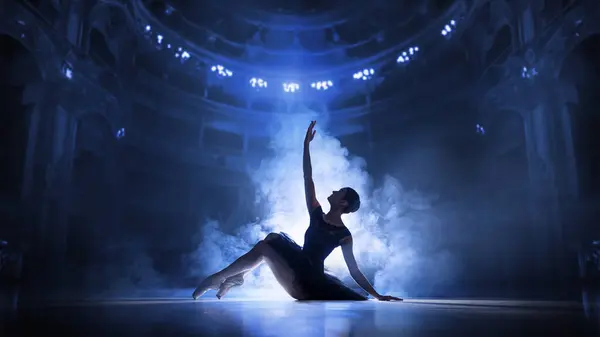 感觉和情感 温柔的 有才华的 有艺术天赋的女人 正在表演的芭蕾舞演员 在剧场舞台上与聚光灯共舞 古典舞蹈 艺术与优雅 灵感的概念 — 图库照片