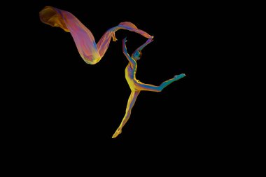 Hafiflik ve özgürlük. Güzel bir genç kadın, hareket halindeki bir balerin uçan ipek kumaşla neon arka planda izole edilmiş. Güzellik kavramı, klasik dans, sanat, zarafet, koreografi