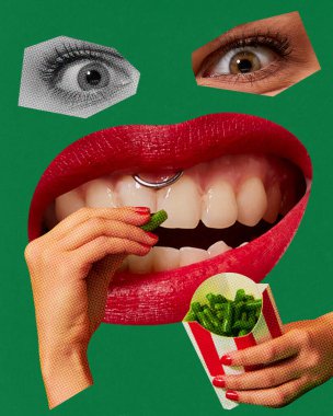 Sağlıklı atıştırmalıklar. Yeşil arka planda patlamış mısır yiyen bir kadın. Koca ağız ve gözler. Çağdaş sanat kolajı. Yemek, tat, sürrealizm, yaratıcılık kavramı. Pop sanat tarzı. Poster, reklam