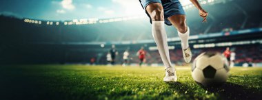 Kırpılmış erkek bacakları topa vuruyor, oyuncular açık havada 3D arenada yarışıyor. Spor taraftarları takımı neşelendiriyor. Spor, oyun, yarışma, şampiyonluk kavramı. 3 Boyutlu Hazırlama