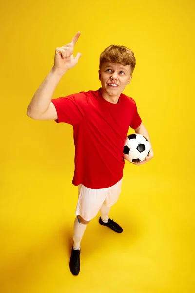 Top View Portret Van Jonge Man Met Sproeten Voetbal Uniform — Stockfoto
