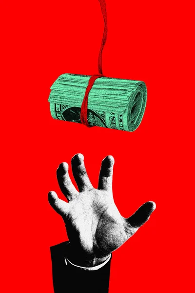 Een Hand Reikend Naar Bungelende Rol Geld Tegen Een Rode — Stockfoto