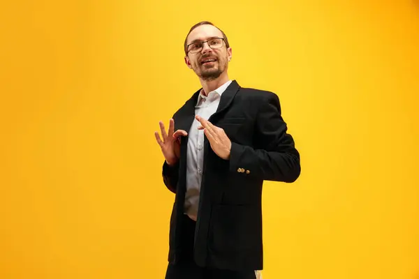 Portrait Emotional Excited Jewish Man Black Suit Yarmulke Posing Yellow — Stock Photo, Image