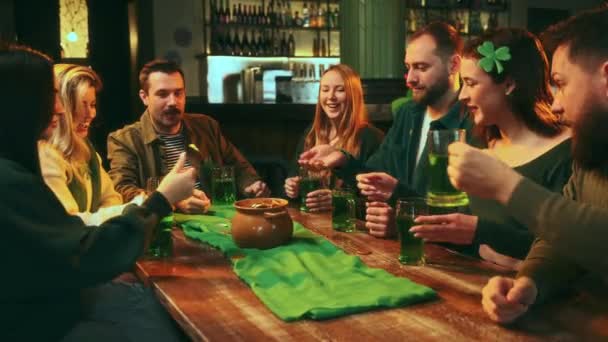 Wishing Wealth Luck Young Happy People Celebrating Patricks Day Pub — Stock Video