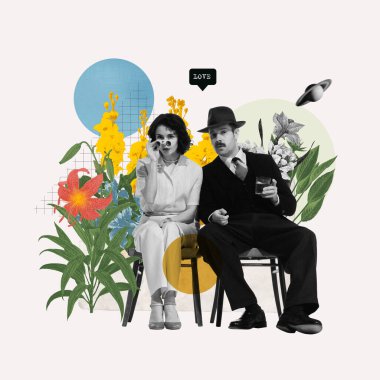 Viski bardağını zevkle içen erkek, bir kadının dürbünle konuşma baloncuğuyla ve yukarıda aşk sözcüğüyle baktığı gibi. Çağdaş sanat kolajı. Sürrealizm kavramı, yaratıcılık, retro stil, hayal gücü, tiyatro