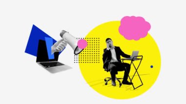 Genç adam ekranda megafonla telefonla konuşurken dizüstü bilgisayarda çalışıyor. Hareket etmeyi, animasyonu durdurun. Direkt ve hedefli iletişim. Halkla ilişkiler, pazarlama kavramı