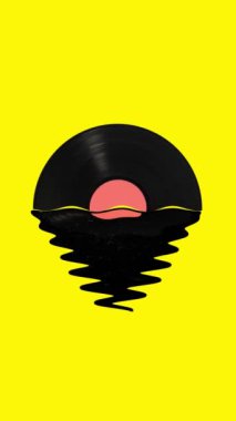 Vinil Sunset. Plak çalar, su yansıtmalı güneş görüntüsü veriyor. Sarı arka plan, rahatlatıcı sesler. Hareket etmeyi, animasyonu durdurun. Müzik anlayışı, performans, festival. Pop sanat. Yaratıcı tasarım