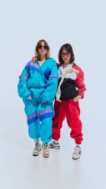 90 'ların modası, eski moda, gençlik kavramı