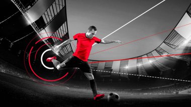 Kırmızı giyen oyuncu futbol topunu dinamik radyal arayüzü ve kuvvet yörüngesi çizgileriyle stadyumda çarpıcı bir şekilde tekmeliyor. Kavramsal sanat kolajı. Profesyonel spor anlayışı, kutlama, oyunlar