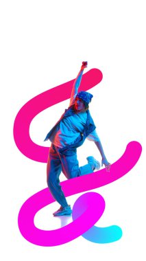 Dinamik bir dansçı canlı bir üç boyutlu gradyan kurdeleyle zıplar, enerjik ve renkli bir kompozisyon yaratır. Modern sanatta hareket ve yaratıcı ifade kavramı.