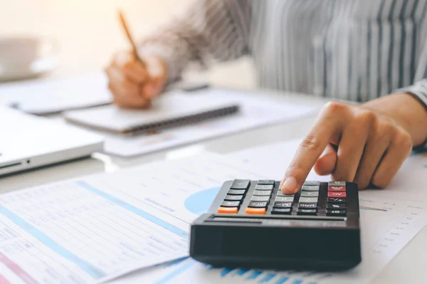 Woman Accountant Doing Finance Calculate Desk Cost Home Office Finance — Zdjęcie stockowe