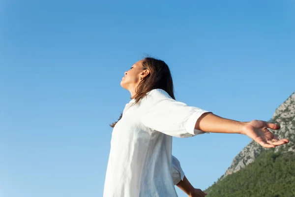 stock image Somatic exercises, happy beautiful woman on the beach, advertising photo