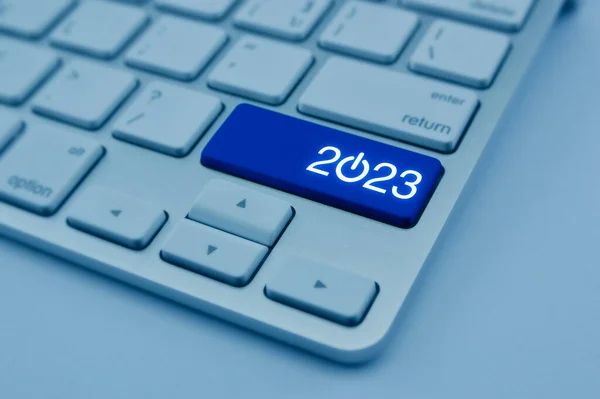 2023 Modern Bilgisayar Klavyesinde Düz Simge Başlat Mutlu Yeni Yıl — Stok fotoğraf