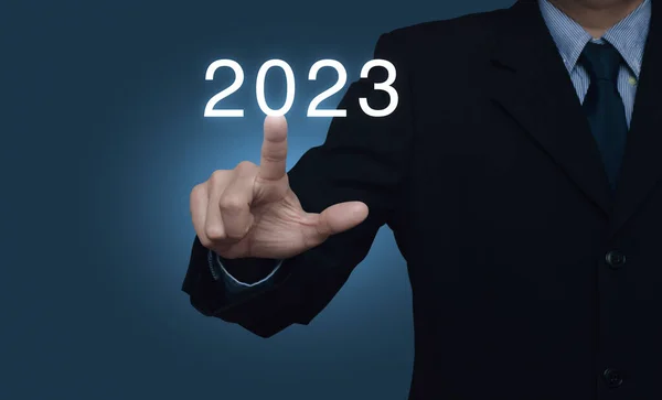 Uomo Affari Premendo 2023 Lettera Parete Azzurra Business Felice Anno — Foto Stock