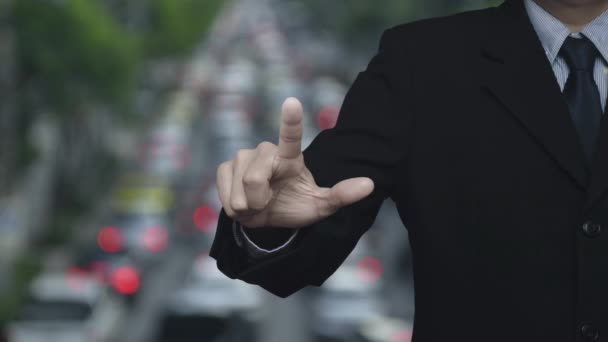 Бізнесмен Натискає Долар Щитовою Плоскою Іконою Протягом Години Пік Автомобілями — стокове відео