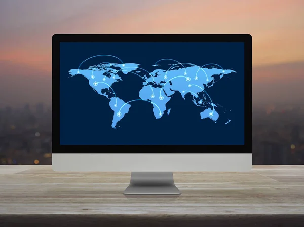 Linha Conexão Com Mapa Mundo Global Tela Monitor Computador Desktop — Fotografia de Stock