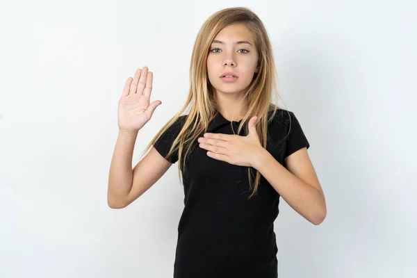 Beautiful Caucasian Teen Girl Wearing Black Shirt White Wall Swearing — Stock Photo, Image