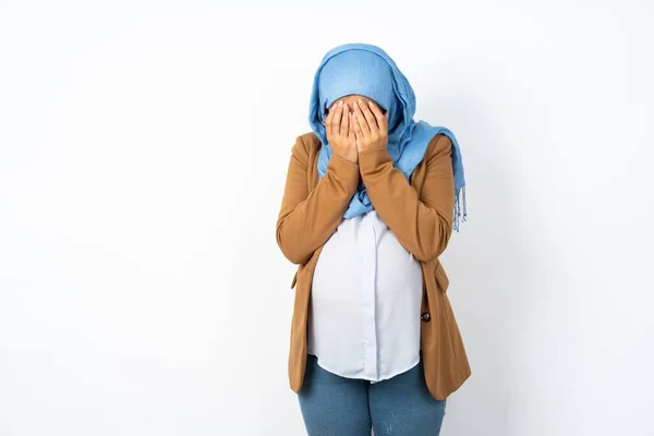 Belle Femme Musulmane Enceinte Portant Hijab Couvrant Son Visage Ses — Photo