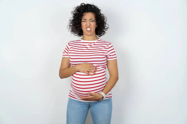 Έγκυος Γυναίκα Κρατά Δόντια Σφιγμένα Συνοφρύωμα Πρόσωπο Δυσαρέσκεια Ενοχλημένος Λόγω — Φωτογραφία Αρχείου