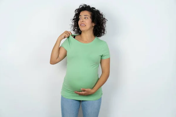 Mujer Embarazada Estresada Ansiosa Cansada Frustrada Tirando Del Cuello Camisa — Foto de Stock
