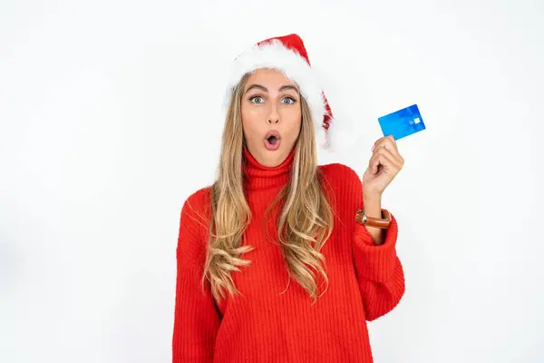 Photo Young Caucasian Woman Wearing Santa Hat Red Sweater White — Stock Photo, Image