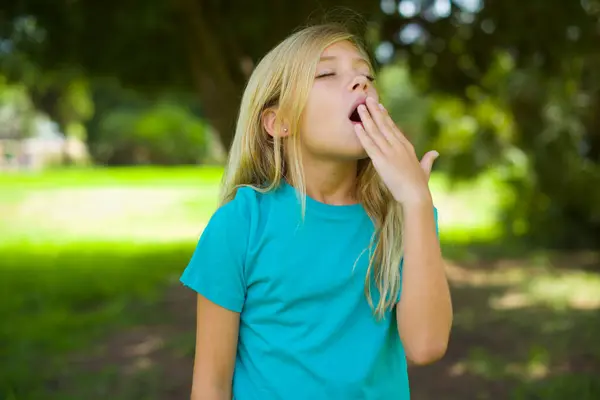 Sad Caucasian Little Kid Girl Wearing Blue Shirt Standing Outdoor — Stock Photo, Image