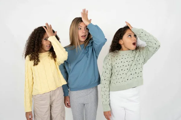 Three Teenager Girls Surprised Hand Head Mistake Remember Error Forgot — Stock Photo, Image