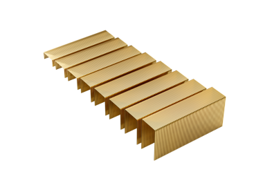 Paralel Satırlarda Sıralanmış Altın Metal İğneler Serisi 3B Görüntü