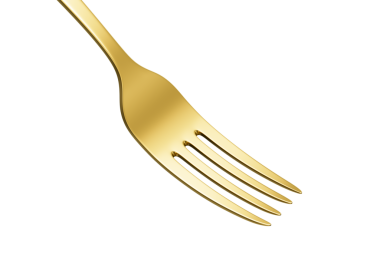 Parlak dişleri ve yansıtıcı bir yüzeyi olan parlak altın bir çatalın yakın çekimi. 3d illüstrasyon