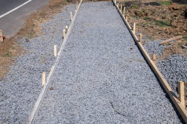 yeni halka açık taşlı park için çakıl taşları oluşturuldu