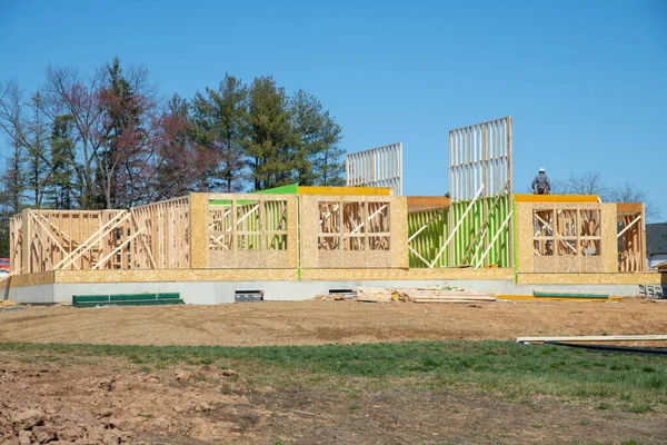 Rohbau Eines Neuen Sperrholzhauses Grundstückswand Himmel — Stockfoto