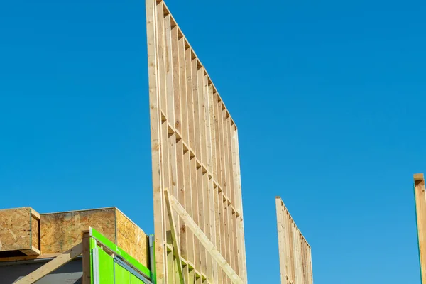 Nieuwe Residentiële Woningbouw Framing Site Tegen Blauwe Hemel Raamwerk Balk — Stockfoto