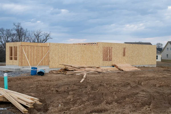 Début Construction Une Maison Contreplaqué Bois Cadre Matériel Fenêtre — Photo