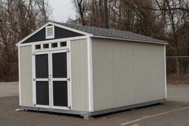 Amerikan tarzı ahşap döşeme dış görünüş kapı penceresi yeni mağaza tarzı modern gri