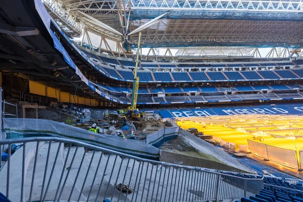 スペイン マドリード 2023年1月4日 改修工事中のレアル マドリードのサッカースタジアムサンティアゴ ベルナベウの内部 — ストック写真