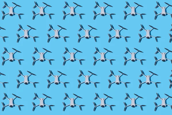 Візерунок Сірих Безпілотних Літальних Апаратів Фото Відеокамерами Темними Гвинтами Синьому — стокове фото