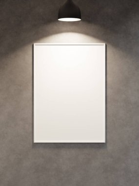 Boş bir çerçeve asılı duvarda spot ışıklarıyla