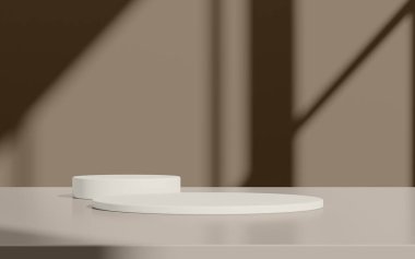 Doğal Işık ve Gölgelerle Zarif Görünüm Podyumu