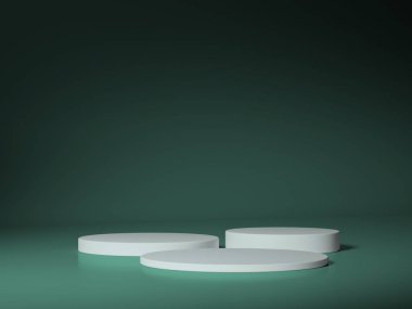 Koyu yeşil arkaplana yerleştirilmiş iki beyaz dairesel podyum, çağdaş ve minimalist bir sunum biçimi oluşturuyor.