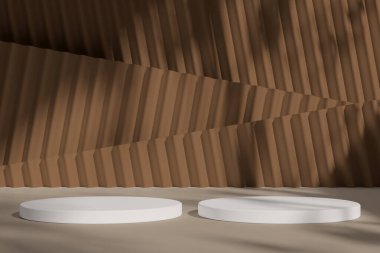 İki minimalist podyum, sofistike bir ortamda ürün veya etkinlikleri sergilemek için ideal.