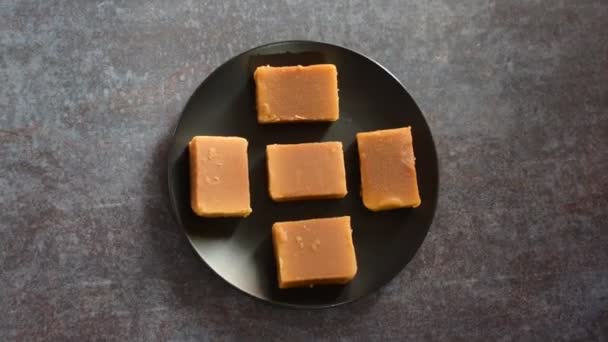 Mysore Pak Indian Traditional Sweet — Vídeo de Stock