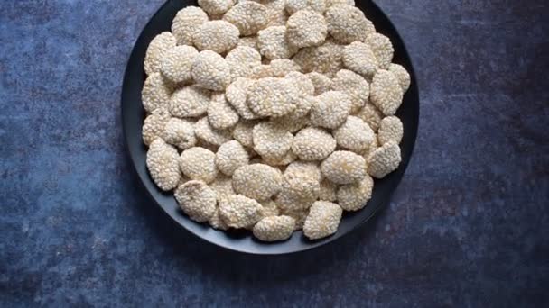 Revadi Indian Traditional Sweet Made Sesame Seeds — 비디오