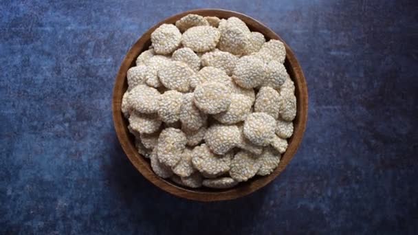 Revadi Indian Traditional Sweet Made Sesame Seeds — Stock videók