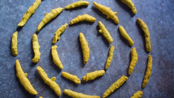 Raw Whole Dried Turmeric Root — Video Stock
